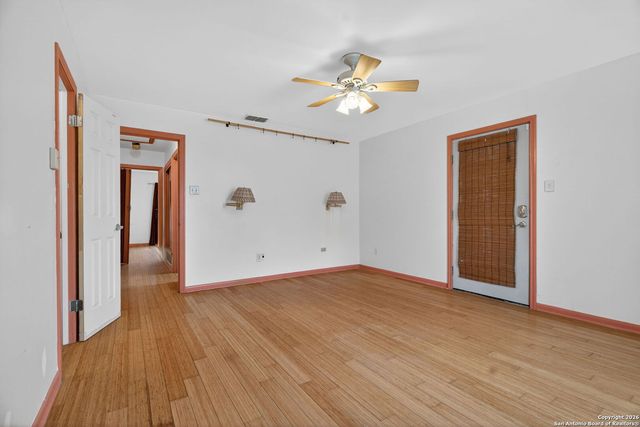 4530 Winneway, San Antonio, TX 78222