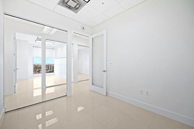 175 SW 7th Street 1600, Miami, FL 33130