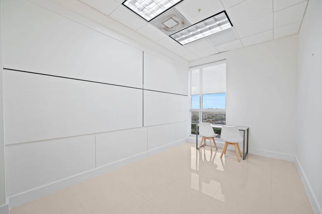 175 SW 7th Street 1600, Miami, FL 33130