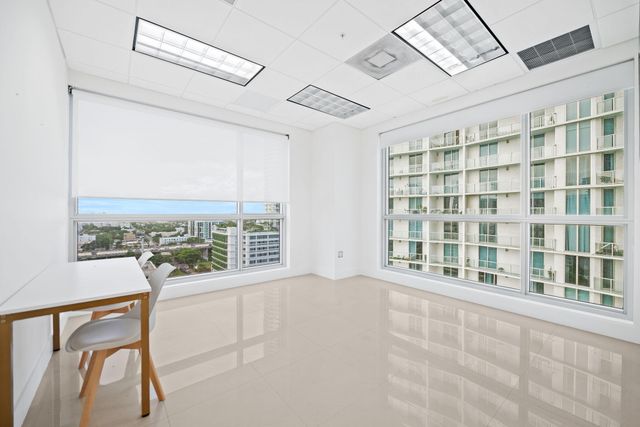 175 SW 7th Street 1600, Miami, FL 33130
