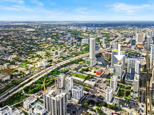 175 SW 7th Street 1600, Miami, FL 33130