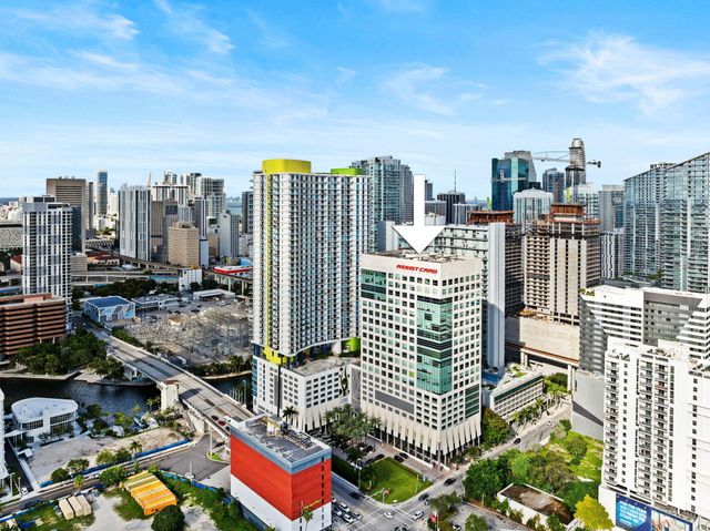 175 SW 7th Street 1600, Miami, FL 33130