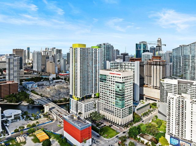 175 SW 7th Street 1600, Miami, FL 33130