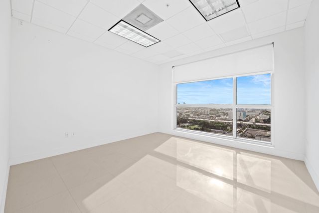 175 SW 7th Street 1600, Miami, FL 33130