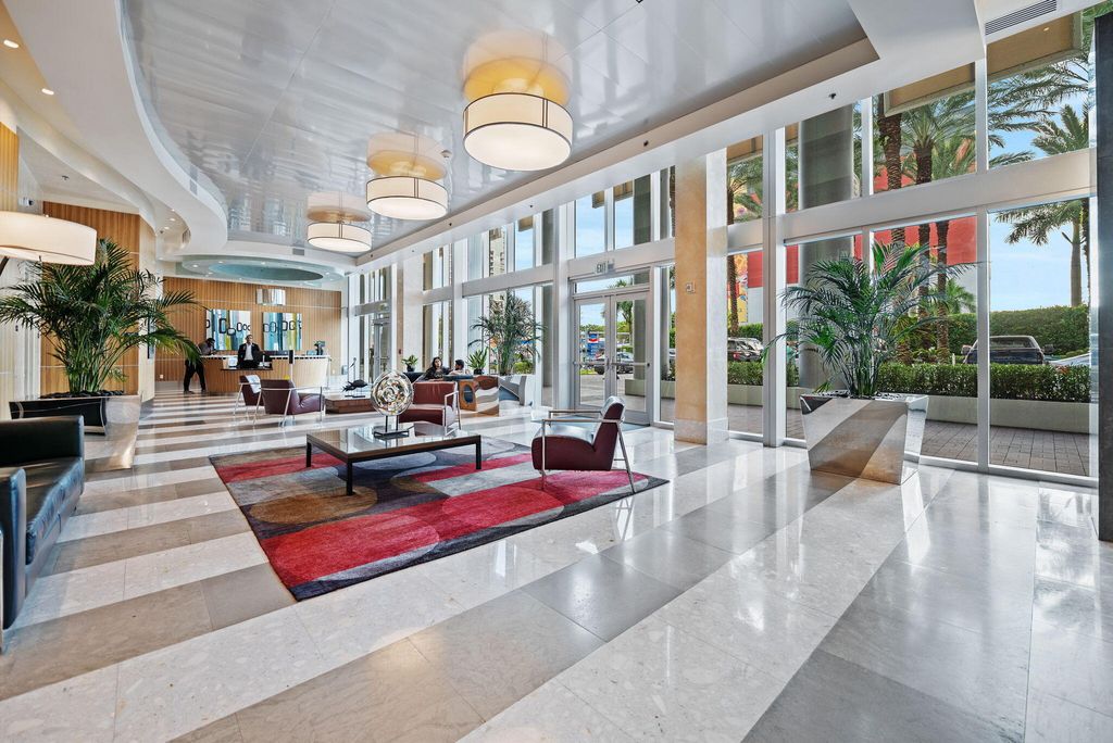 175 SW 7th Street 1600, Miami, FL 33130