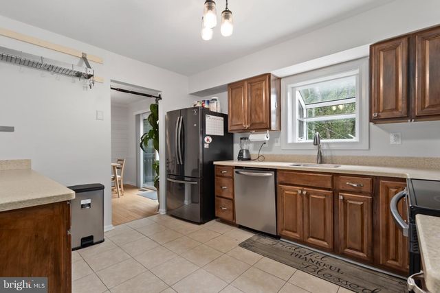 3488 LYON PARK CT, Woodbridge, VA 22192