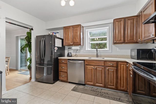 3488 LYON PARK CT, Woodbridge, VA 22192