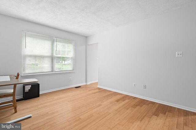 3488 LYON PARK CT, Woodbridge, VA 22192