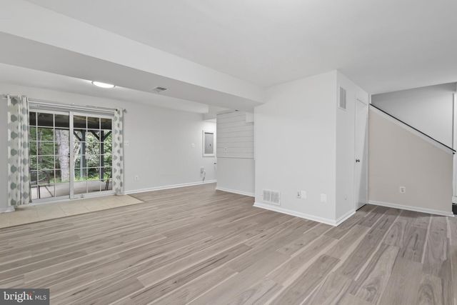 3488 LYON PARK CT, Woodbridge, VA 22192