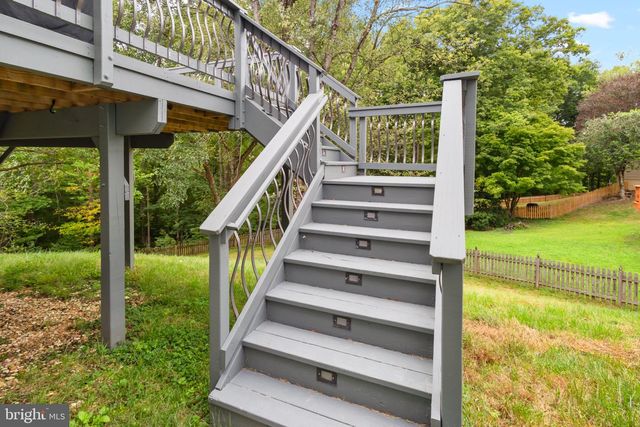 3488 LYON PARK CT, Woodbridge, VA 22192