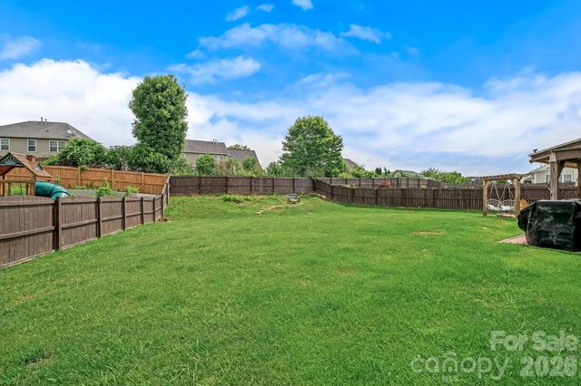 227 Roanoke Road, Fletcher, NC 28732