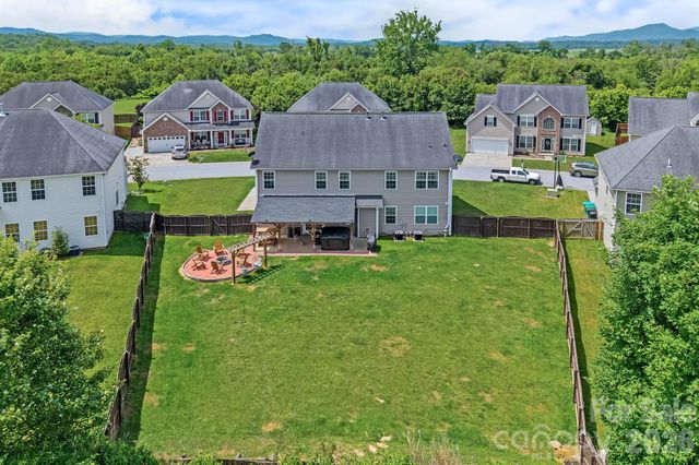227 Roanoke Road, Fletcher, NC 28732
