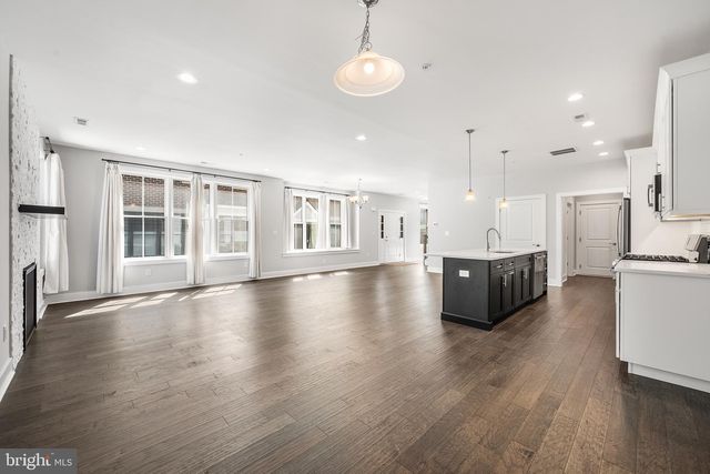 70 RIVERWALK, Plainsboro, NJ 08536