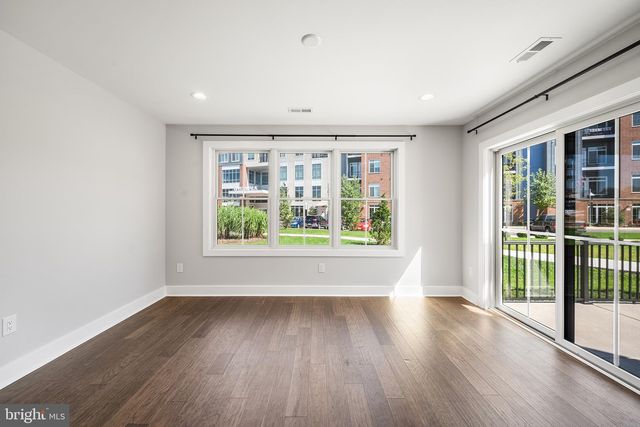 70 RIVERWALK, Plainsboro, NJ 08536