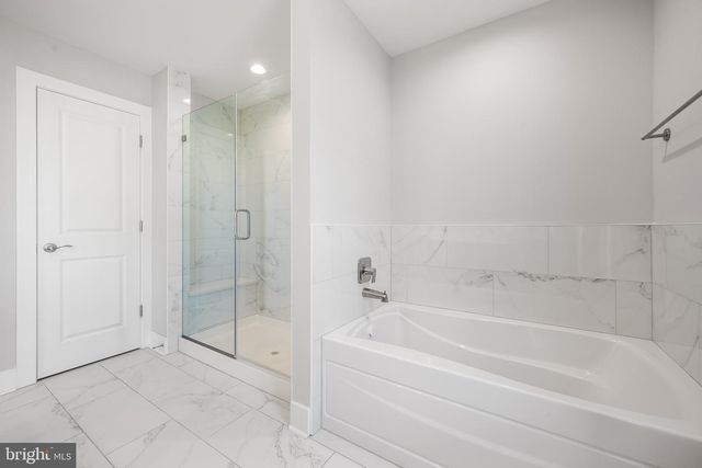 70 RIVERWALK, Plainsboro, NJ 08536