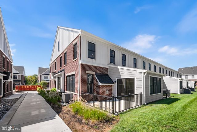 70 RIVERWALK, Plainsboro, NJ 08536
