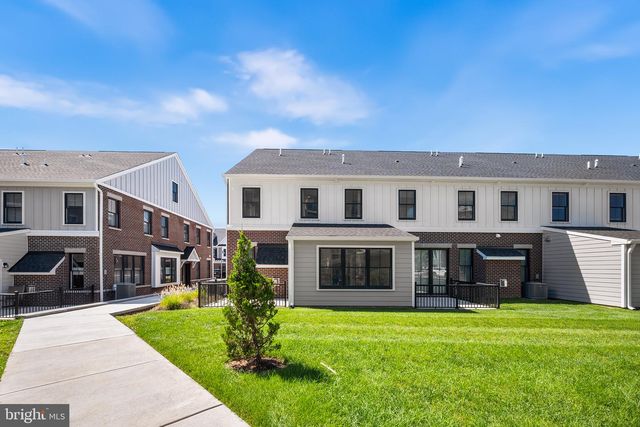 70 RIVERWALK, Plainsboro, NJ 08536