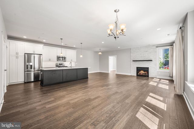 70 RIVERWALK, Plainsboro, NJ 08536