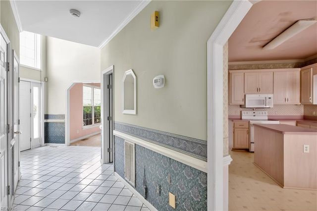 6403 Old Westham N DR, Suffolk, VA 23435