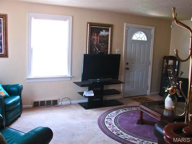 29 S 57th Street 2, Belleville, IL 62226