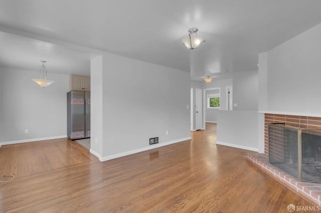 1560 Mckinnon Avenue, San Francisco, CA 94124