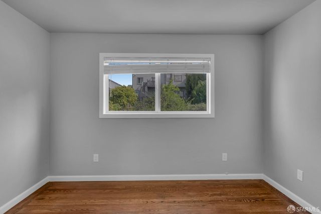 1560 Mckinnon Avenue, San Francisco, CA 94124