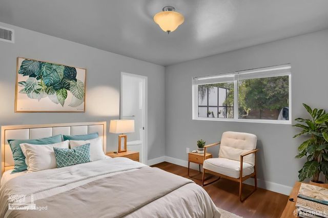 1560 Mckinnon Avenue, San Francisco, CA 94124