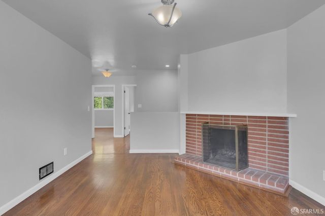 1560 Mckinnon Avenue, San Francisco, CA 94124