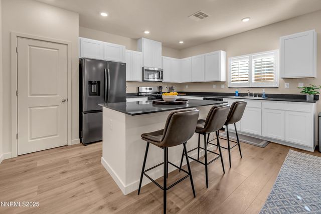 7754 Wandering Way, Reno, NV 89506