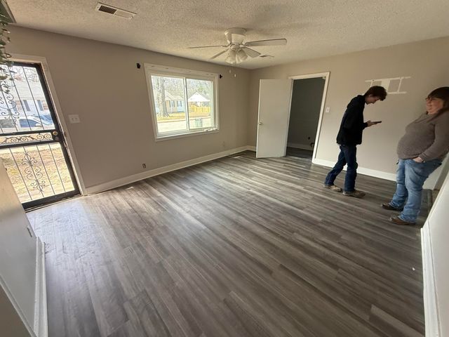 2982 KINGSTON ST, Memphis, TN 38127