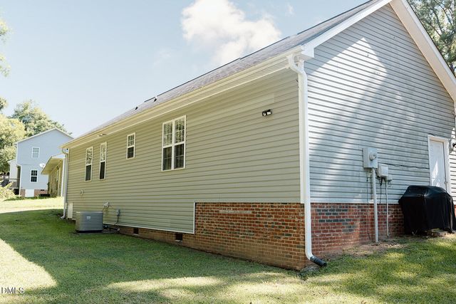 312 Crestview Street, Sanford, NC 27330