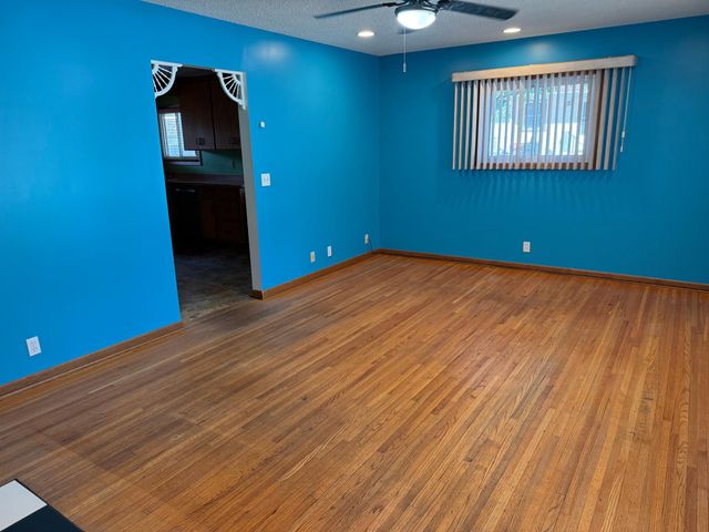 2055 English Street, Maplewood, MN 55109