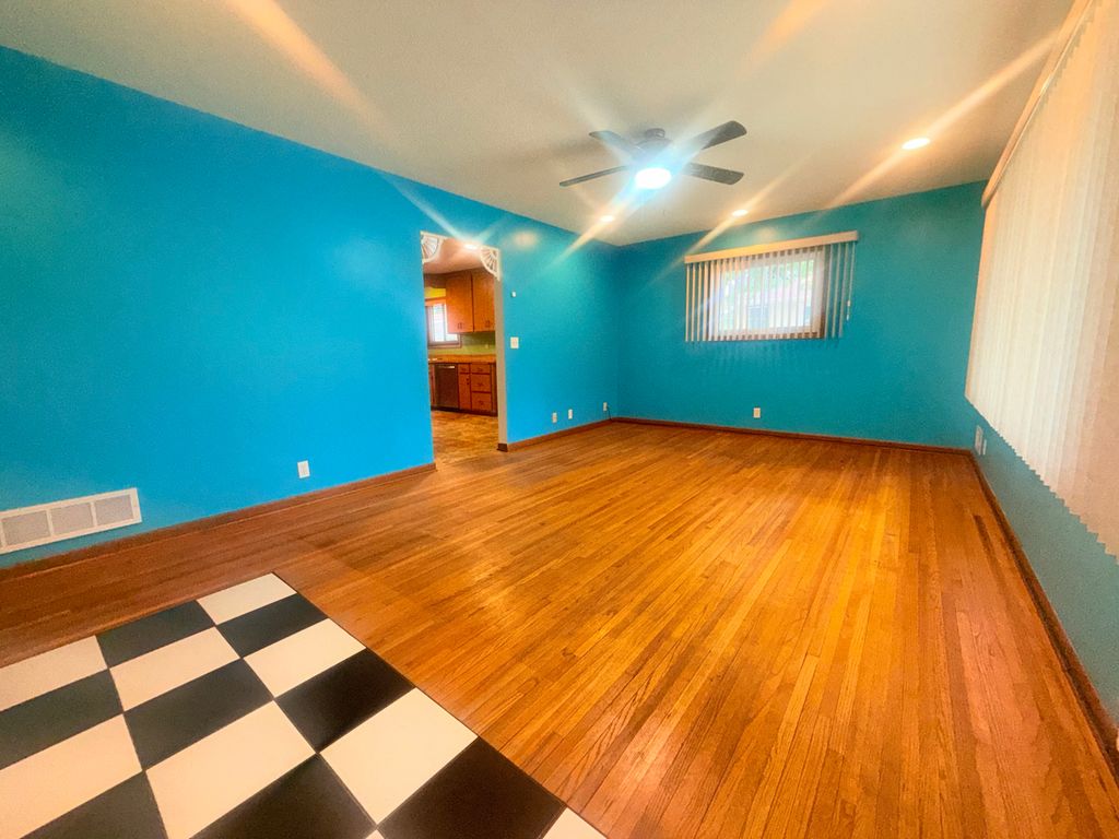 2055 English Street, Maplewood, MN 55109 — photo 2