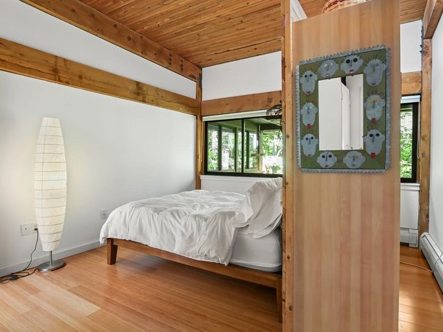 125 Redrock Dr Apt 302, Burlington, VT 05401