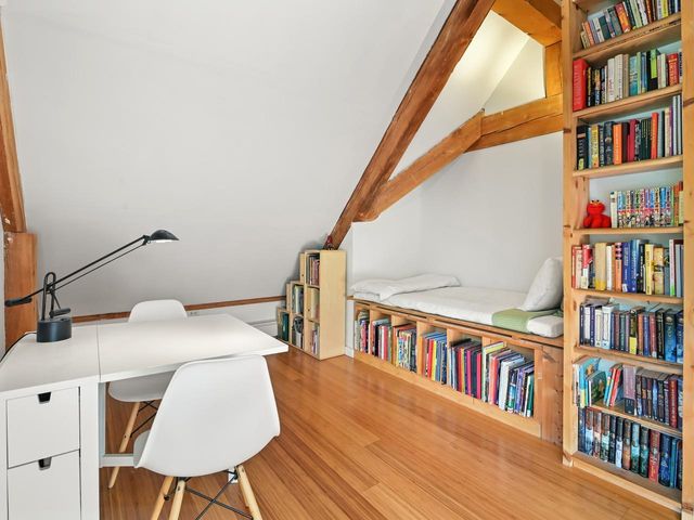 125 Redrock Dr Apt 302, Burlington, VT 05401