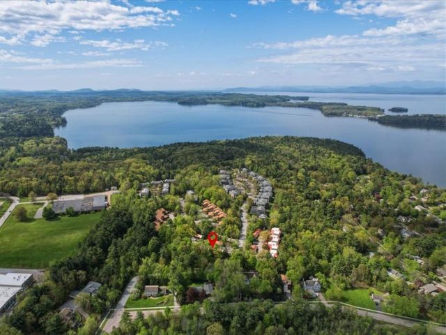 125 Redrock Dr Apt 302, Burlington, VT 05401