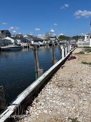 242 Evergreen Drive, Bayville, NJ 08721