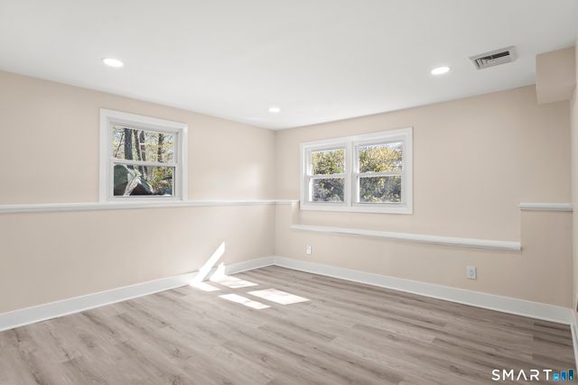 30 Patricia Court, Ledyard, CT 06335