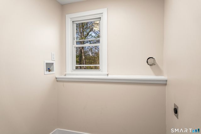 30 Patricia Court, Ledyard, CT 06335