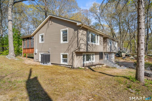 30 Patricia Court, Ledyard, CT 06335