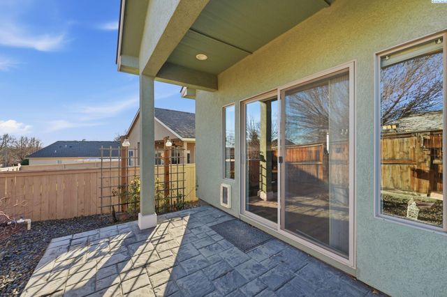 2624 Eaglewatch Loop, Richland, WA 99354