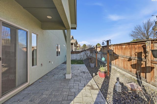 2624 Eaglewatch Loop, Richland, WA 99354