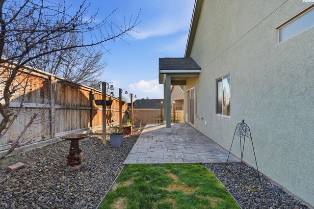 2624 Eaglewatch Loop, Richland, WA 99354