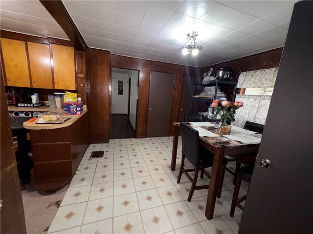 557 Maple Street, Rochester, NY 14611