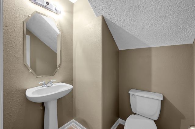 13952 Buckskin Drive, Willis, TX 77378