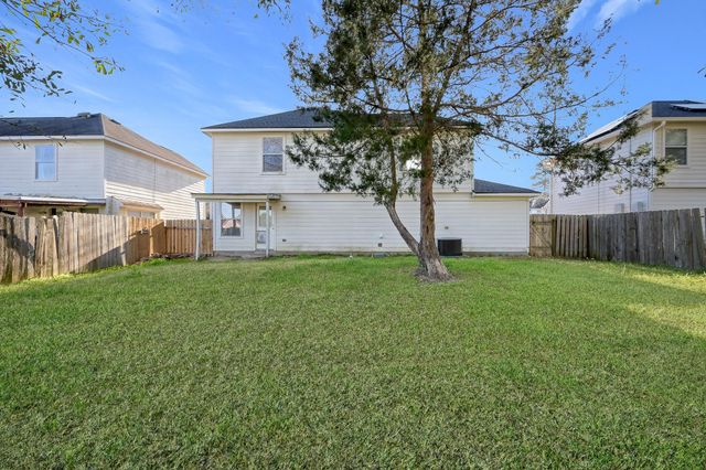 13952 Buckskin Drive, Willis, TX 77378