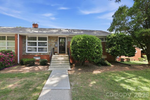 4500 Woodlark Lane, Charlotte, NC 28211