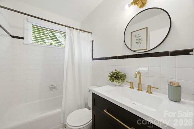 4500 Woodlark Lane, Charlotte, NC 28211
