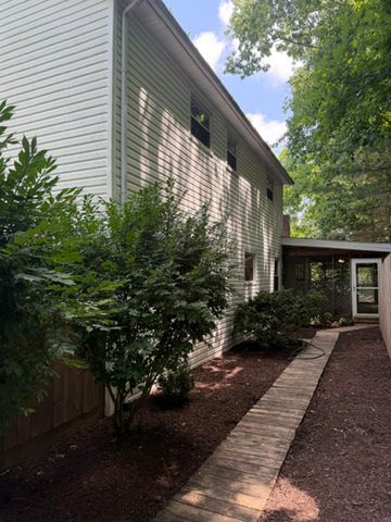 12 Deer View Lane, Huntington, WV 25705