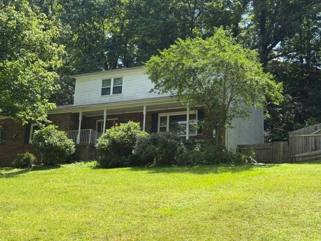 12 Deer View Lane, Huntington, WV 25705
